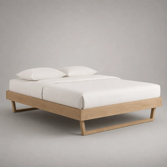 Holzbett mit Baumwollbettwäsche 200x180 cm